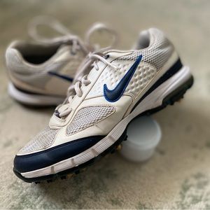 Nike men's golf shoe; size 9W